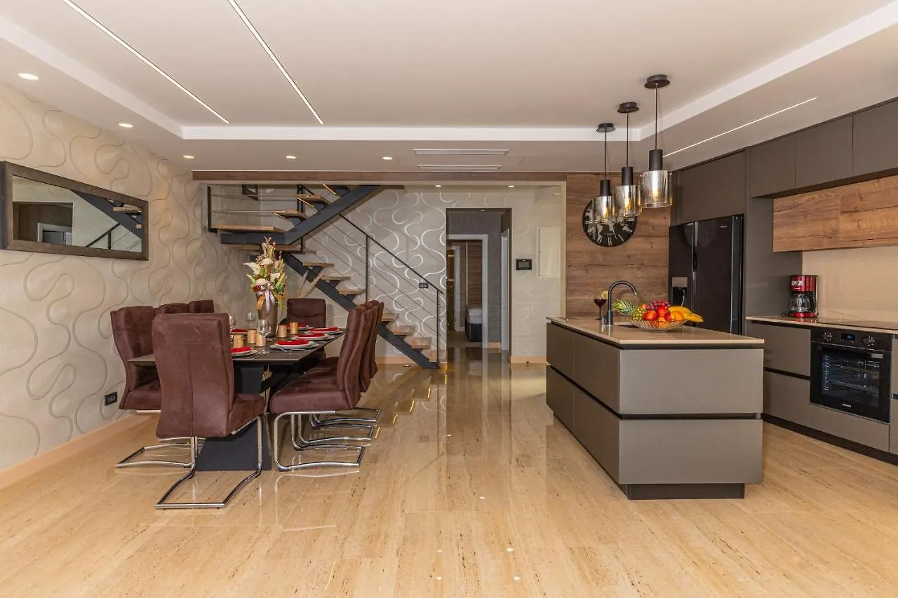 Villa Marassi With Heated Pool, Hot Tub And Sauna Crikvenica Croatia